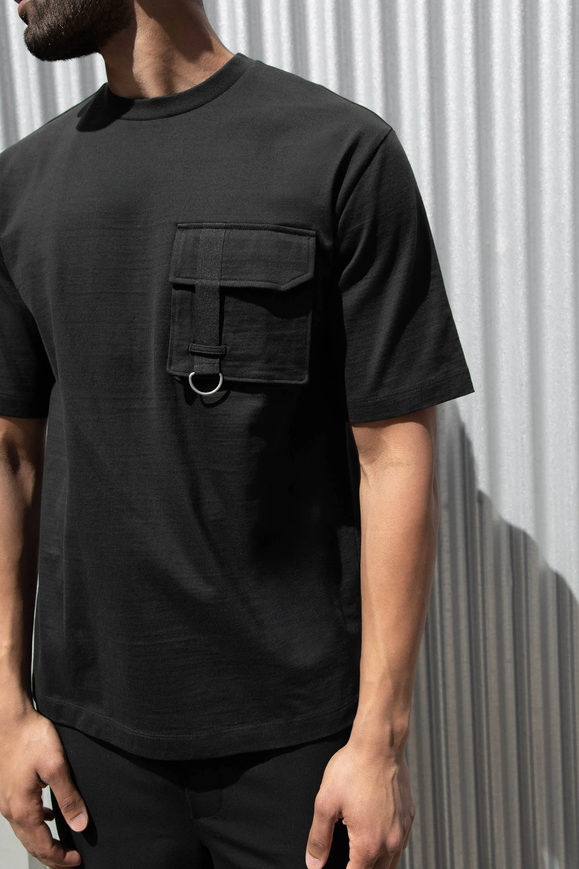 CARGO POCKET T-SHIRT